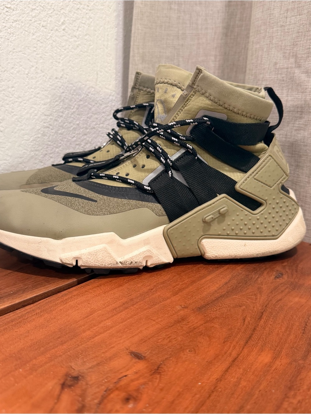 Nike Men’s Olive Green and Black High-Top Athletic Sneakers
